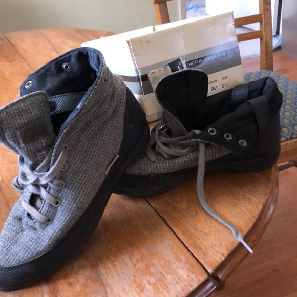 Shoes/boots - Picture 2 of 3